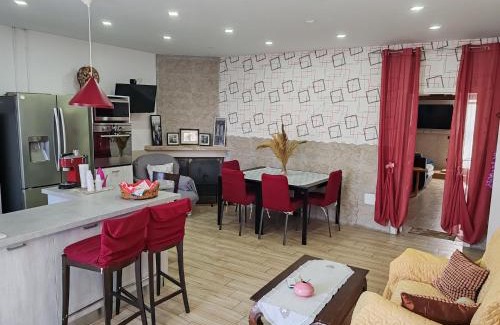 Qualiano Apartment | Cozy Piano Terra Casa: Family-Friendly Retreat Awaits