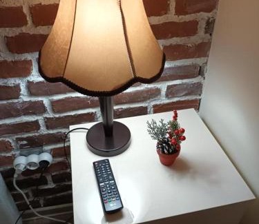 Brasov City Centre Apartment | Discover IZZY'S HIDDEN APARTMENT - Family-Friendly Escape