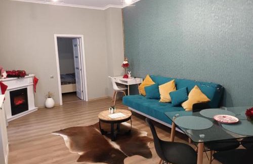 Brasov City Centre Apartment | Discover IZZY'S HIDDEN APARTMENT - Family-Friendly Escape
