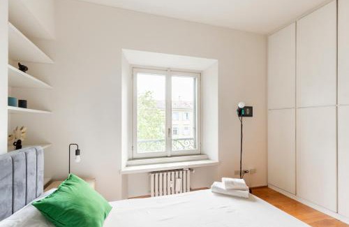 Tricolore Apartment | Comfortable Stay at DreamyNest Tricolore - Close to Duomo