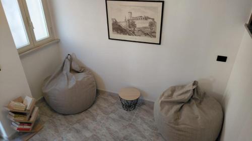Valentano Apartment | Top-Rated Piazza Varese: Family & Pet-Friendly Escape