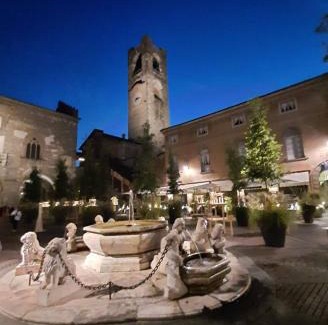 Citta Alta House | Piazza Vecchia Boutique Apartment