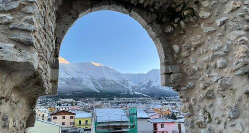 Assergi Apartment | Pet-Friendly Monolocale at Piazzetta Del Forno - 8.7/10