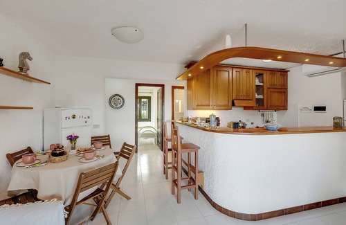 Porto San Paolo Apartment | Oceanfront Villa Pieds Dans L’eau in Porto San Paolo