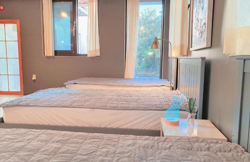 Mokpo House | Discover Picasso Guesthouse: Family-Friendly Retreat