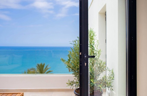 Nerja City Centre Apartment | Elegant Nerja Penthouse with Jacuzzi by Solaga - 10/10 Rated
