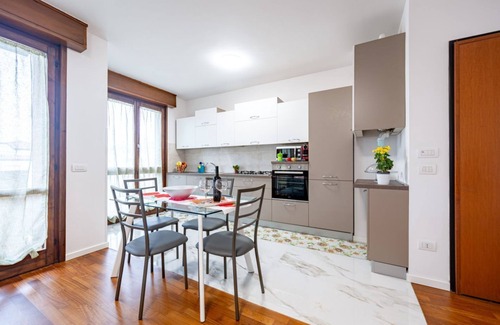 Lubiana Apartment | Discover Picasso Residency: Steps from Parma's Best Attractions