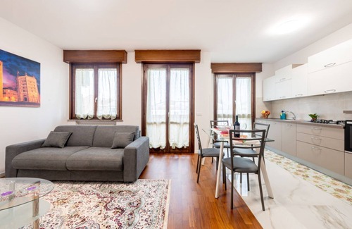 Lubiana Apartment | Discover Picasso Residency: Steps from Parma's Best Attractions