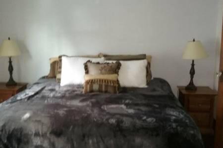 Van Wert House | Experience Comfort at Picasso's Condo with Hot Tub & Breakfast