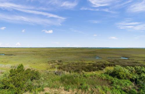 Caswell Beach House | Discover Picayne: Family & Pet-Friendly Retreat Awaits