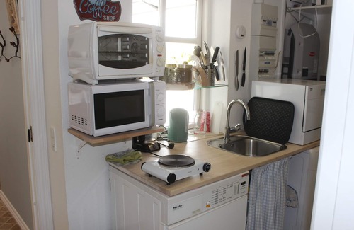 Valløby Bed & Breakfast | Delightful Piccobello Bed & Breakfast with Ocean Views