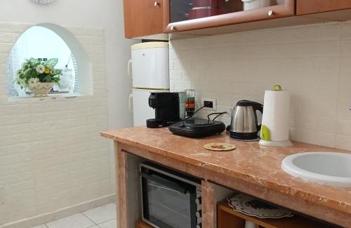 Comiso Apartment | Cozy Piccola Azzurra Retrò: Pet-Friendly Getaway