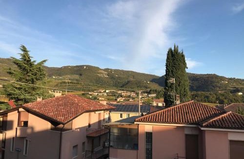 Negrar Apartment | Inviting Piccola Dimora: Highly Rated & Family-Friendly Stay