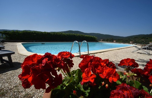 Lisciano Niccone Villa | Discover PICCOLO BORGO: Exclusive Getaway in Nature