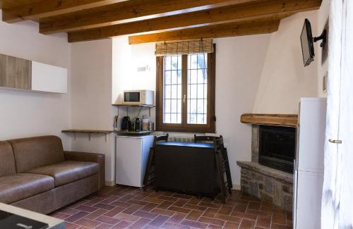 Ponte di Legno Apartment | Charming Piccolo Chalet: Pet-Friendly Getaway Rated 9.1