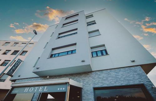 Grugliasco Hotel | Pet-Friendly Piccolo Hotel Allamano with Great Amenities