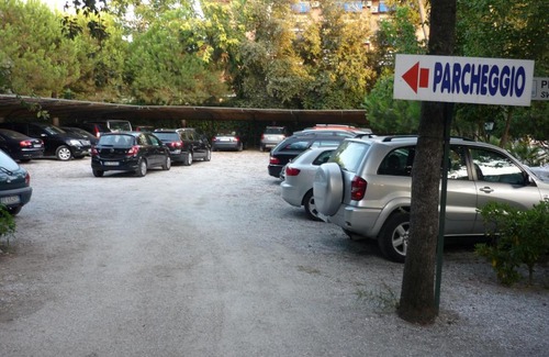 Forte dei Marmi Hotel | Pet-Friendly Piccolo Hotel with Pool & Breakfast Included
