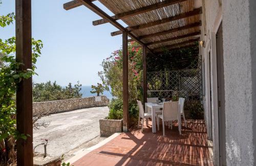 Castro Marina Apartment | Pet-Friendly Piccolo Mondo Castro with Pool Access