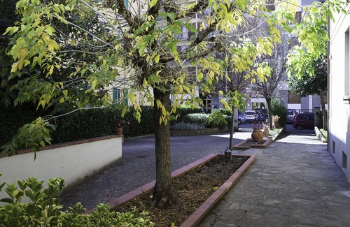Arezzo Apartment | Pet-Friendly Piccolo Ristoro with Pool & Family Amenities