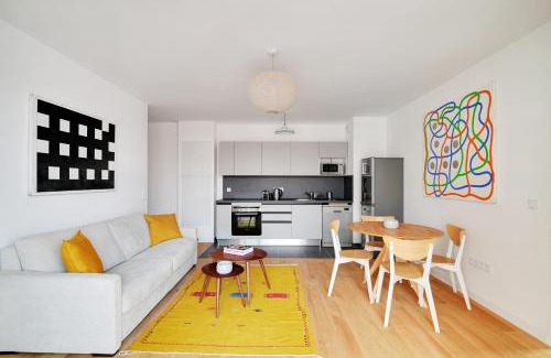 Clichy Apartment | Explore Pick A Flat's Terrace Apartment in Clichy