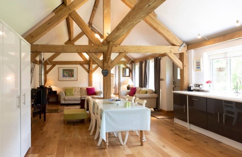 Tenterden House | Experience Pickle Cottage Tenterden - Modern Converted Barn