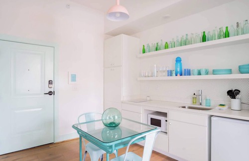 Covington Apartment | Discover Eight Unique Rooms at Pickle Factory Hotel
