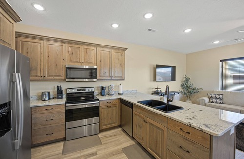 Kanab House | Pickleball Paradise in Kanab with Family-Friendly Amenities
