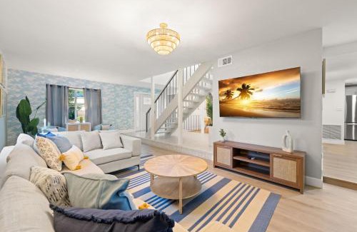 Seminole House | Relaxing Retreat with Pool, Game Room & 5 Min to Beach