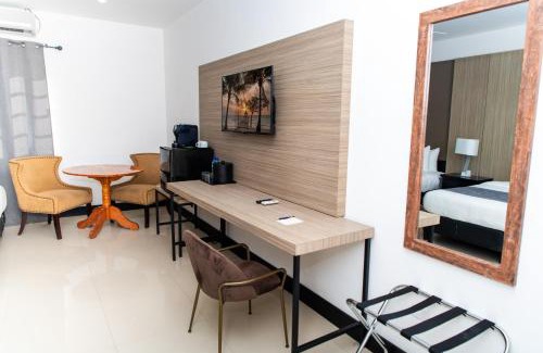 Belize City Hotel | Pickwick Park View Hotel
