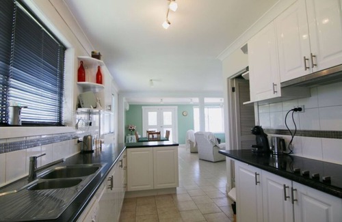Bairnsdale House | Ideal Picnic Point House Near East Gippsland Attractions