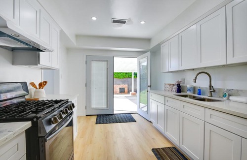 El Rancho House | Family-Friendly Pico Rivera Home with Fenced Yard Close to Disney