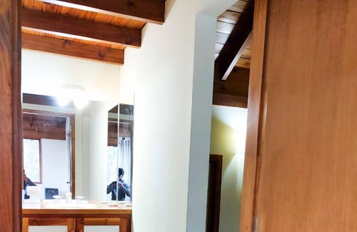 San Carlos de Bariloche Cabin | Picturesque Cabin in Bariloche