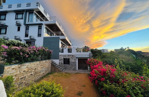 Puerto Galera Villa | Idyllic Villa with Breathtaking Oceanfront Views