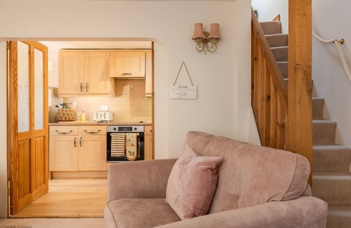 Ampleforth Cottage | Idyllic Stone Cottage in North Yorkshire - Pet Friendly Retreat