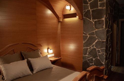Rivne Hotel | Pidkova: A 4-Star Gem with Pool and Pet-Friendly Perks