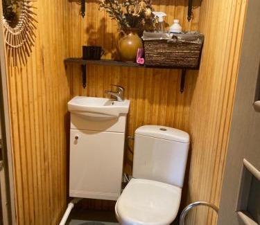 Cesis House | Relax at PIE OPĪŠA: Family-Friendly with Hot Tub Access