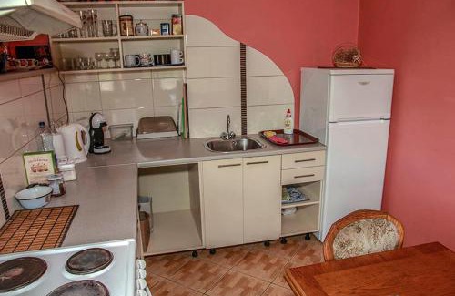 Pavilosta House | Oceanfront Retreat: Pie Pifa with Hot Tub & Pet-Friendly