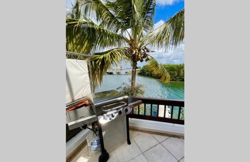 Cole Bay Apartment | Discover Your Piece of Paradise with Pool & Hot Tub