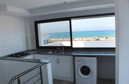 Hammam Al Agzaz Villa | Stay at Pied dans l'eau - Child-Friendly Retreat