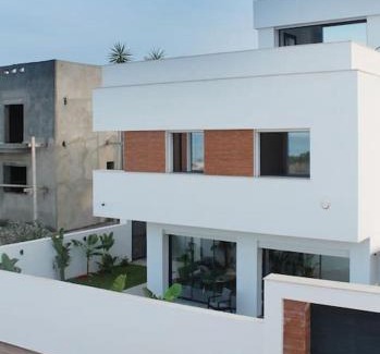 Hammam Al Agzaz Villa | Stay at Pied dans l'eau - Child-Friendly Retreat