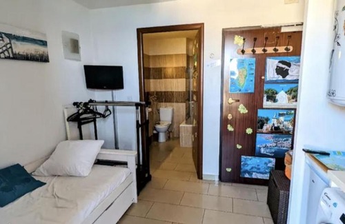 Ajaccio Apartment | Relax by the Water: Pet-Friendly Spa & Pool Retreat