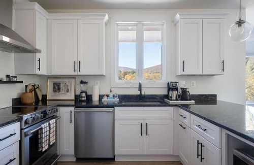 Batesville Apartment | Explore Piedmont Place Suite 304 - Perfect for Families!