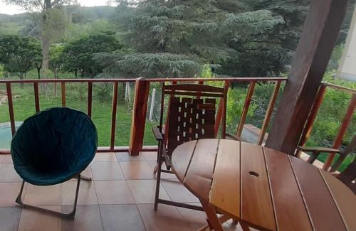 Comuna Estancia Vieja House | Piedramadre hermosa cabaña a metros del río hasta 4 huéspedes