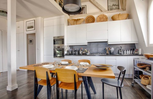 Trouville-sur-Mer Apartment | Oceanfront Escape: Pieds Dans Leau with Spectacular Views