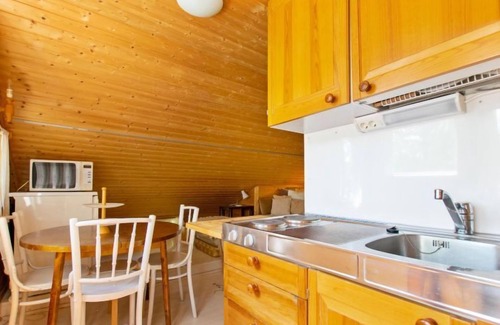 Saarijarvi House | Relax at Piennarpää: Lake View Spa and Family-Friendly Stays