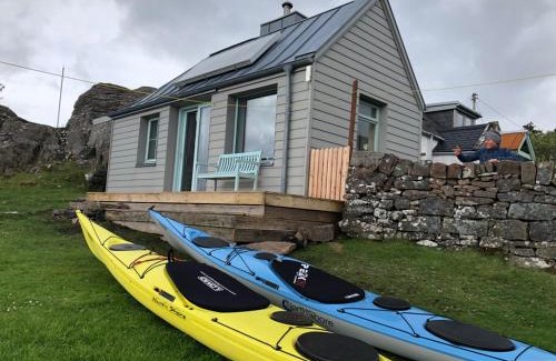 Breakish House | Idyllic Pier Cottage in Applecross: Pet-Friendly Retreat