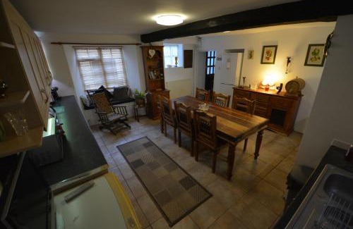 Watchet House | Pet-Friendly Pier Cottage with Outstanding 9.3/10 Rating