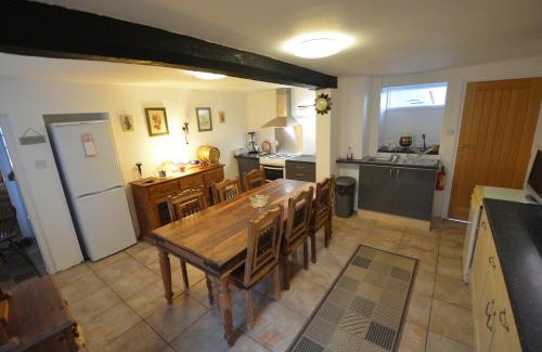Watchet House | Pet-Friendly Pier Cottage with Outstanding 9.3/10 Rating