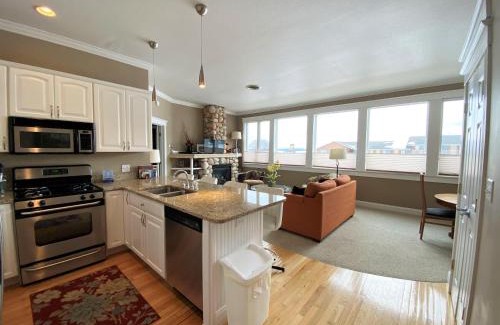 St Ignace Apartment | Family-Friendly Pier Harbor #1 - 4-Star Comfort Awaits