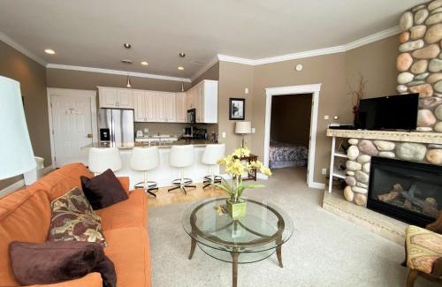 St Ignace Apartment | Family-Friendly Pier Harbor #1 - 4-Star Comfort Awaits
